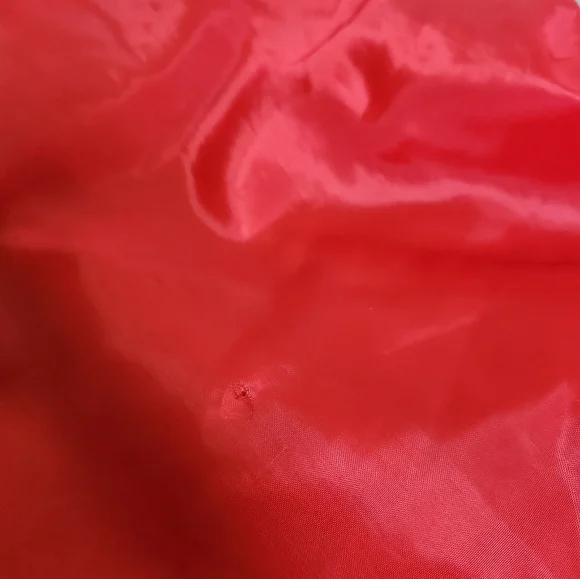 Christmas Tree Skirt Circle Crushed Red Velvet Green Trim Button Detail 54" - Picture 7 of 8